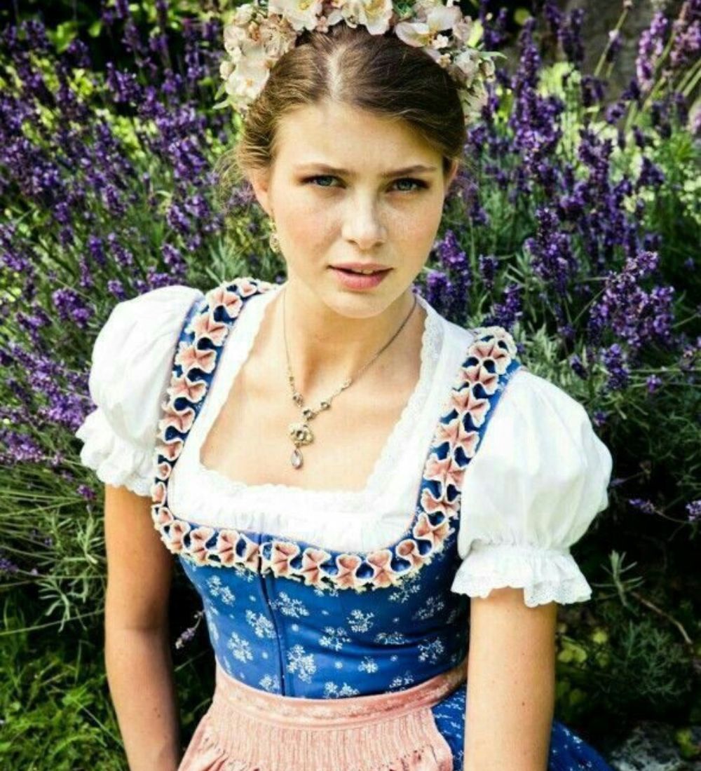 Bavarian-Haus-Dirndl
