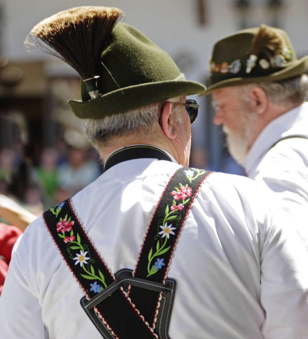 Bavarian Accessories